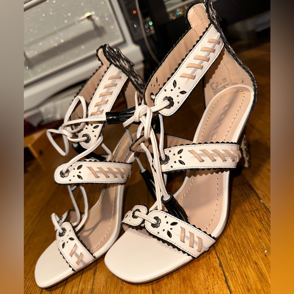 Coach Heels - Picture 1 of 5